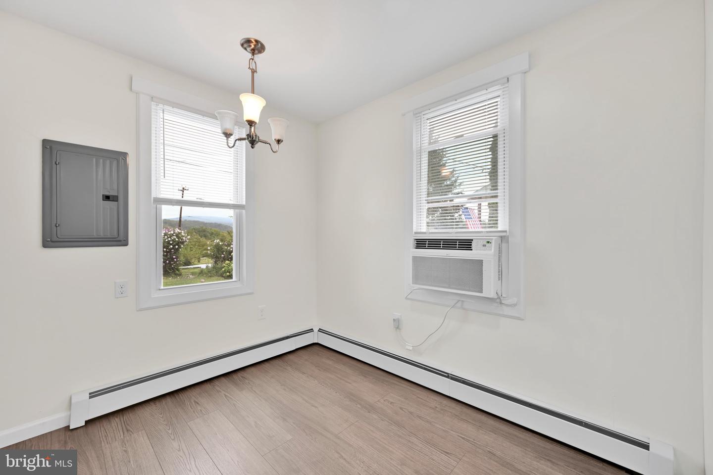 7 Graeff St Property Photo 11
