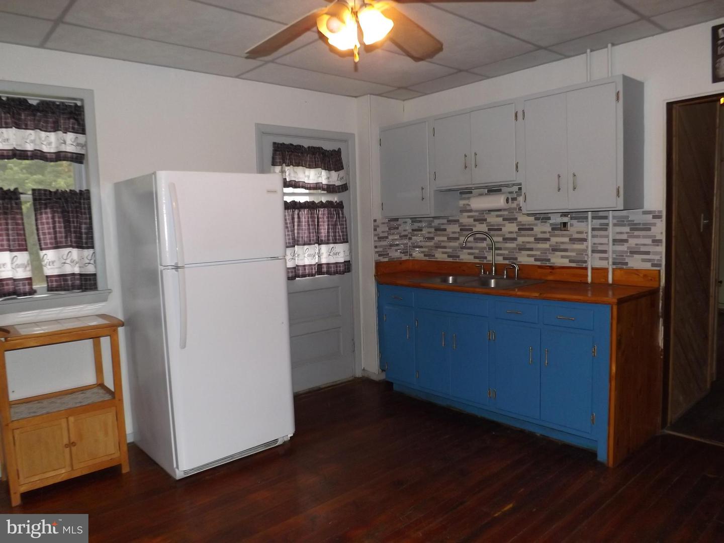 518 Laurel St Property Photo 10