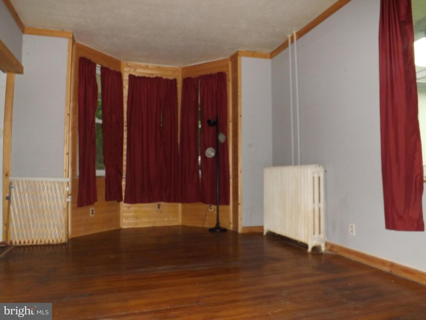 518 Laurel St Property Photo 14