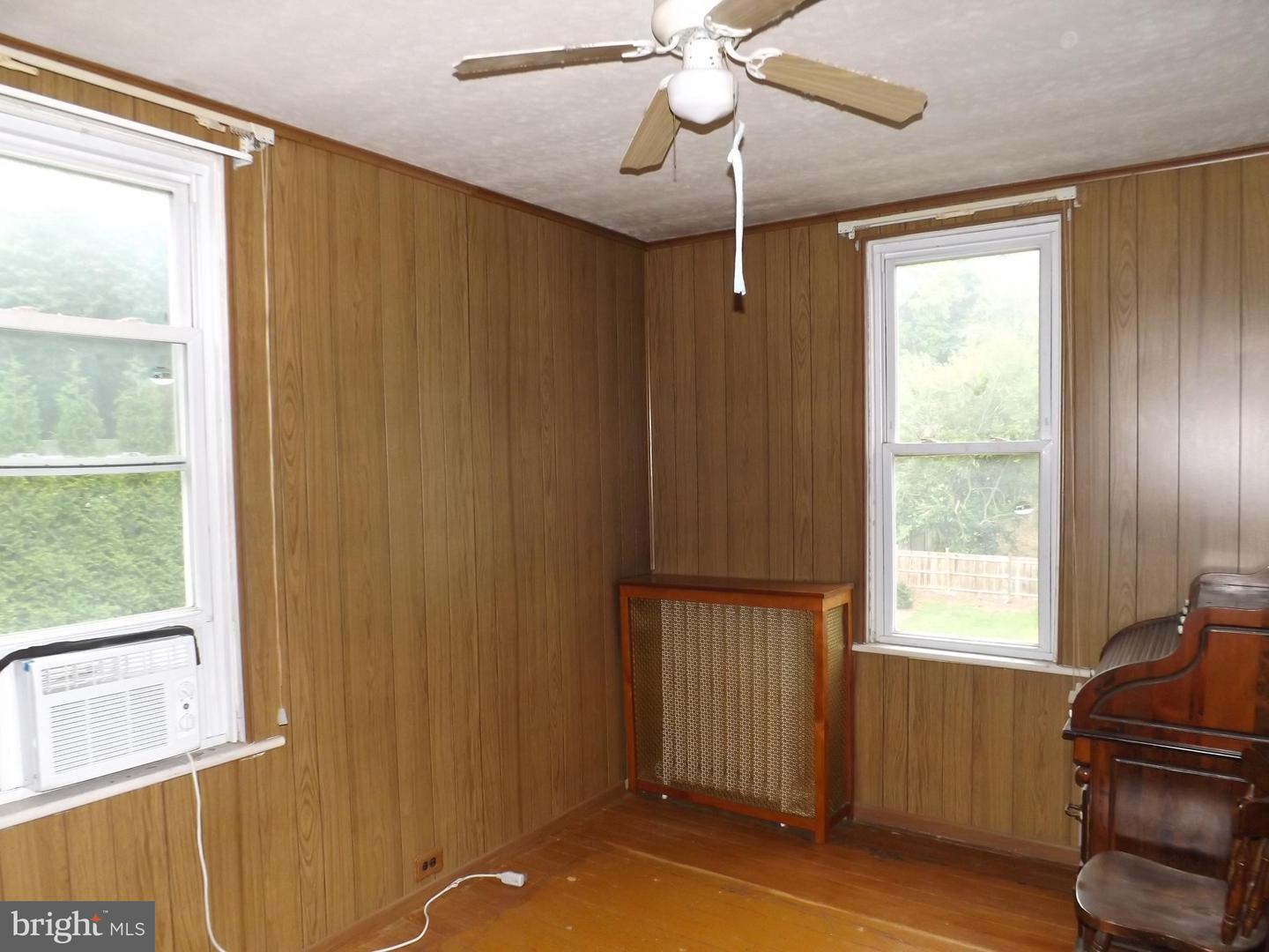 518 Laurel St Property Photo 20
