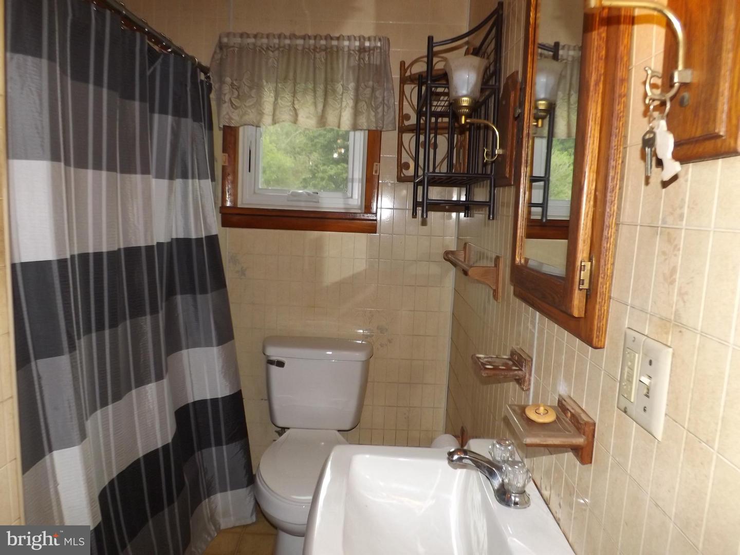 518 Laurel St Property Photo 22