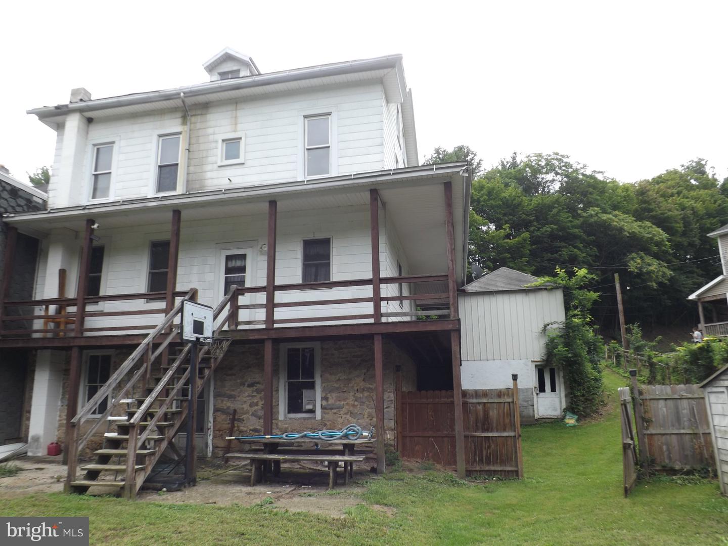 518 Laurel St Property Photo 30