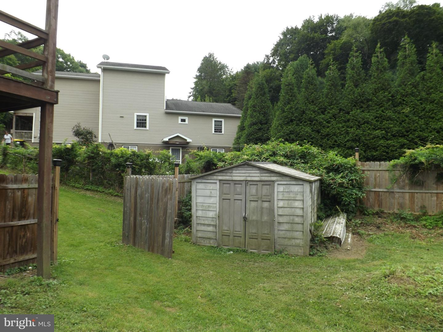 518 Laurel St Property Photo 34