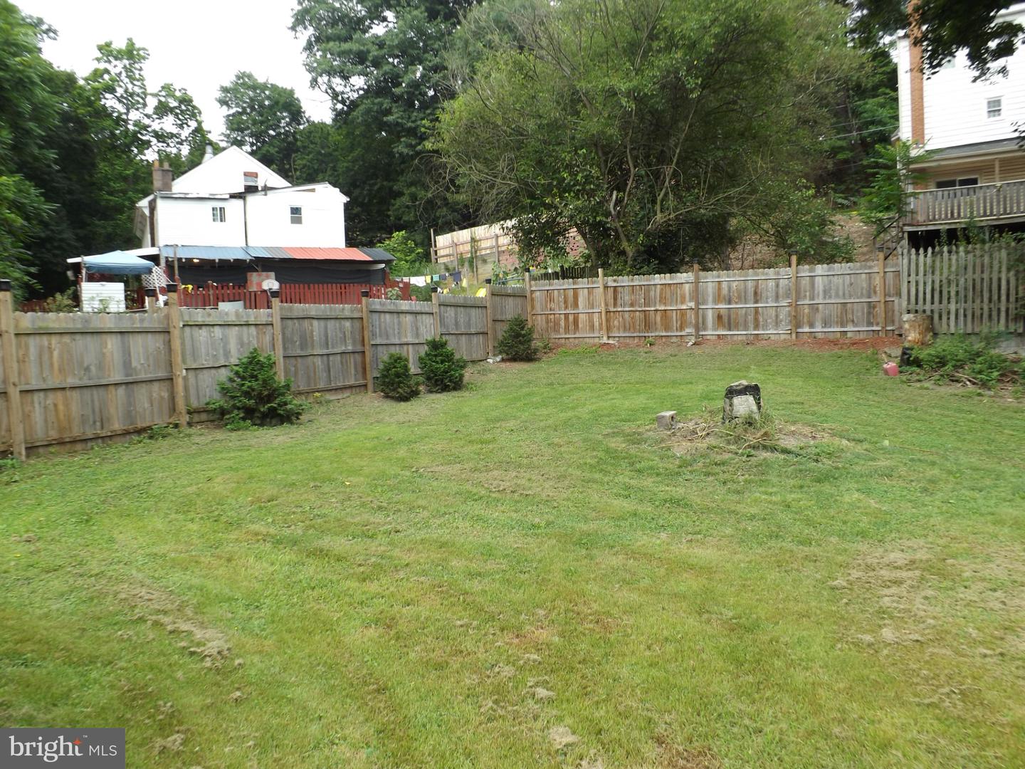 518 Laurel St Property Photo 37