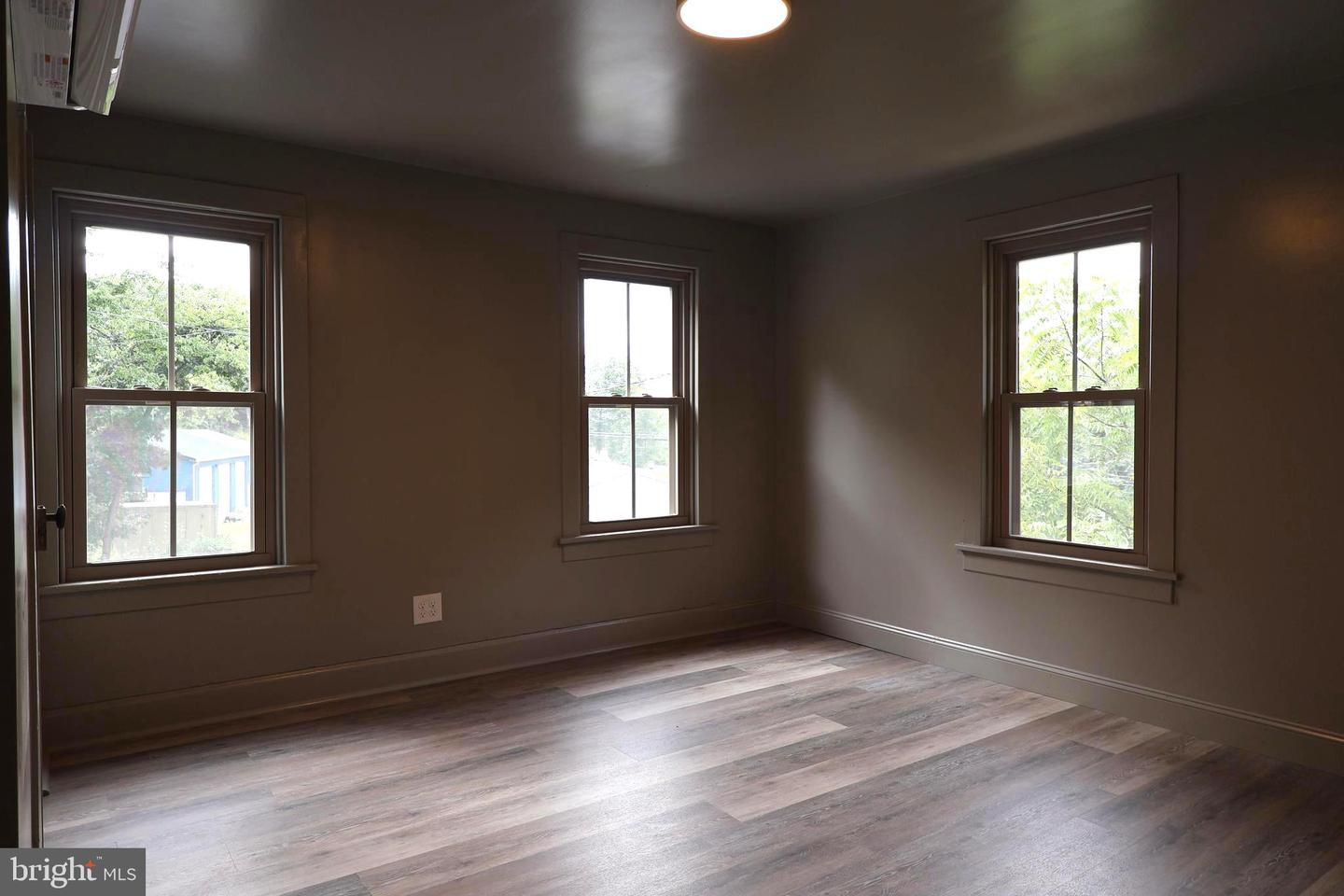 43 Main St Property Photo 18