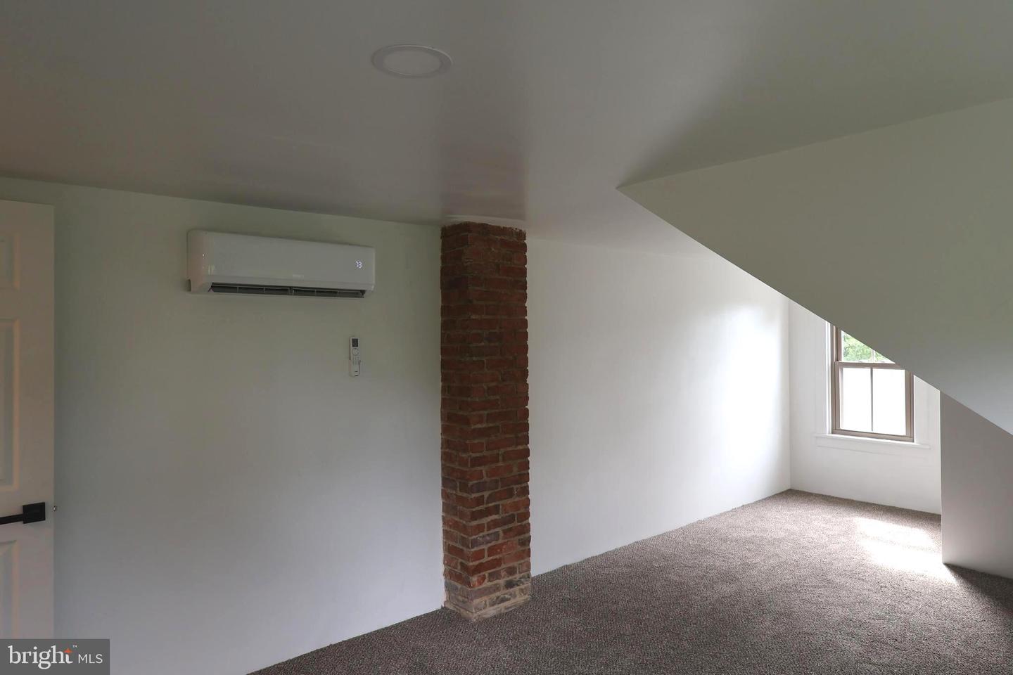 43 Main St Property Photo 28