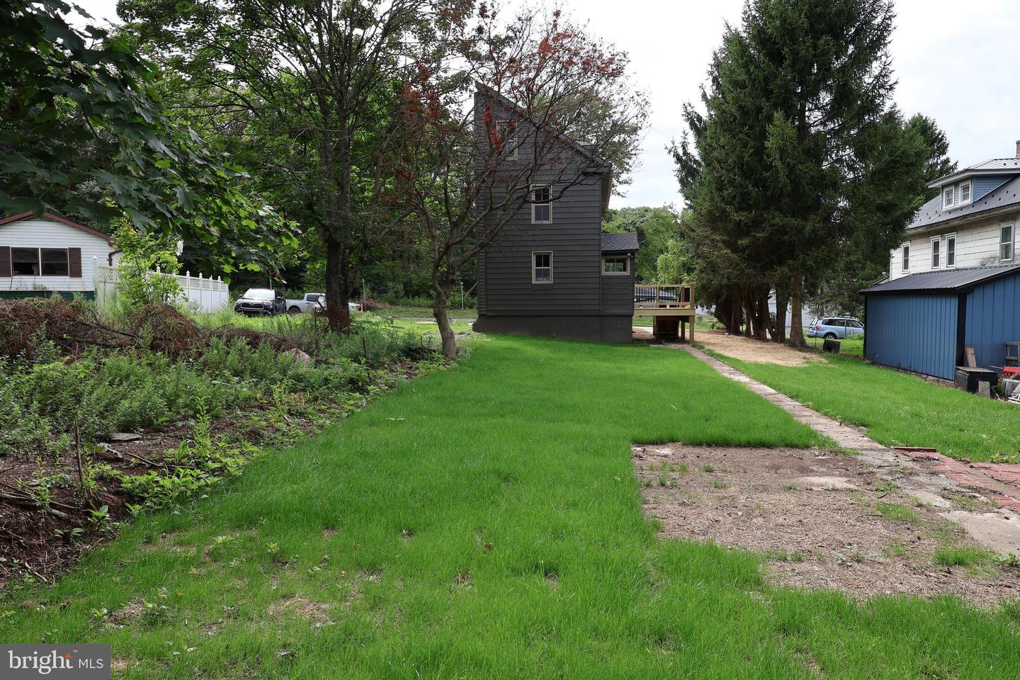 43 Main St Property Photo 30