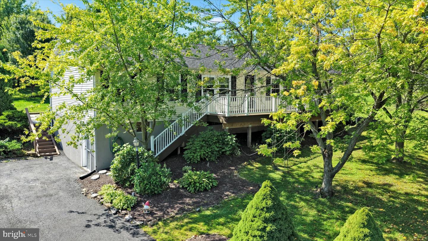 1290 RUNNING DEER DR