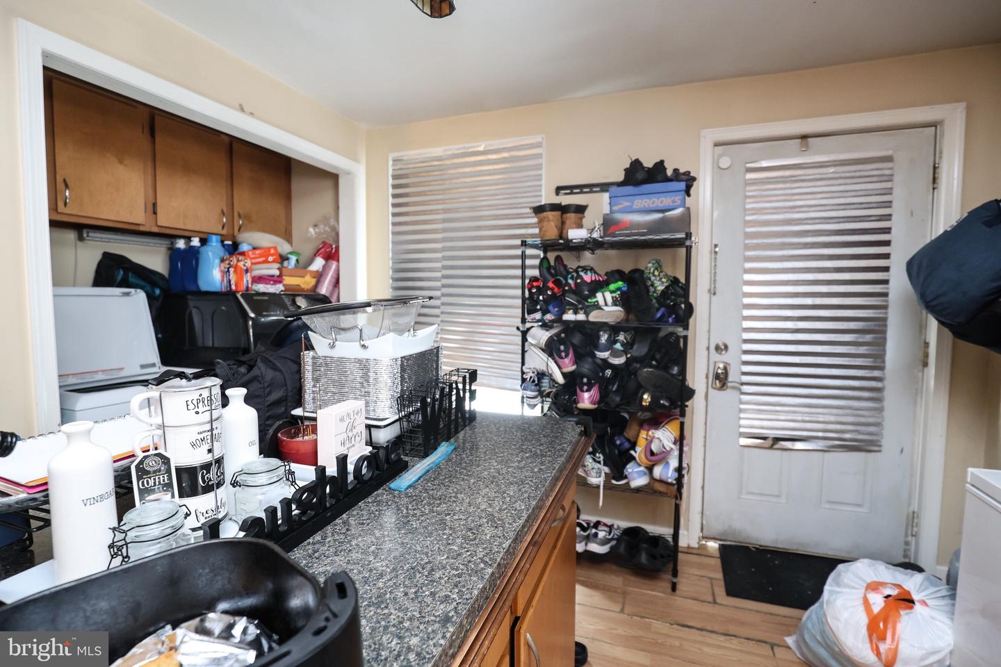 647 Pine Hill St Property Photo 7