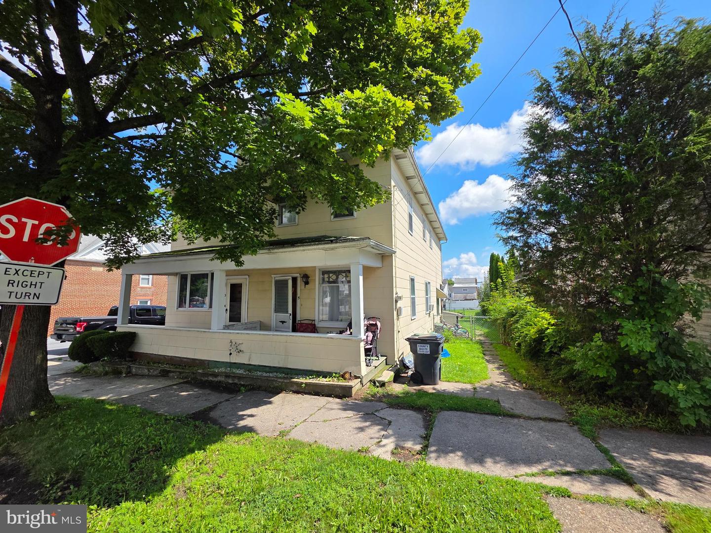 5 4th St Property Photo 2