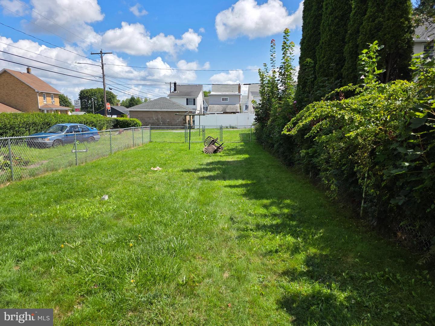5 4th St Property Photo 3