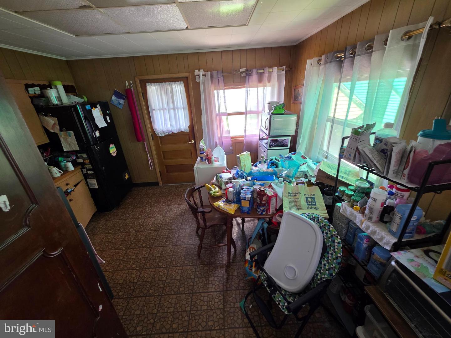 5 4th St Property Photo 8