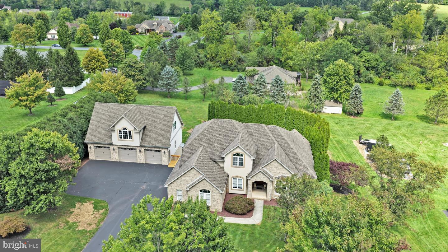 39 Grey Hawk Dr Property Photo 1