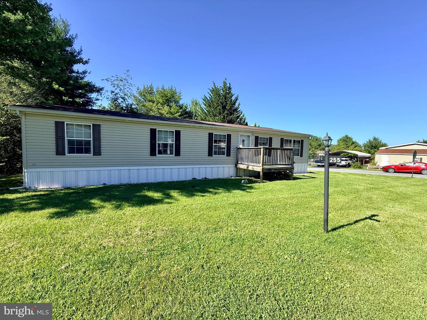 255 Angel Dr Property Photo 2
