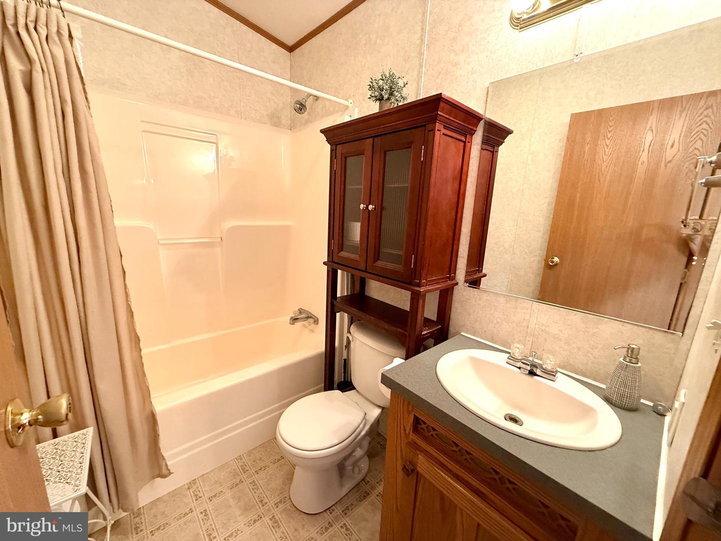 255 Angel Dr Property Photo 26