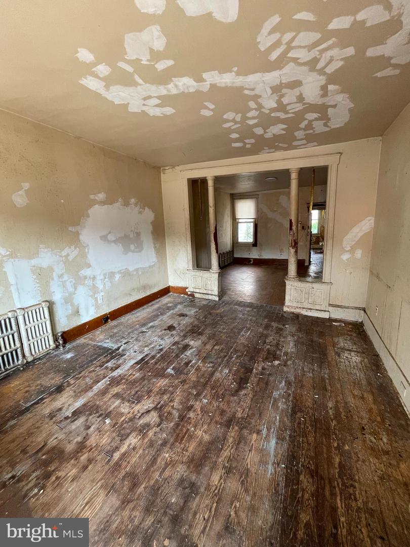 807 Market St Property Photo 2