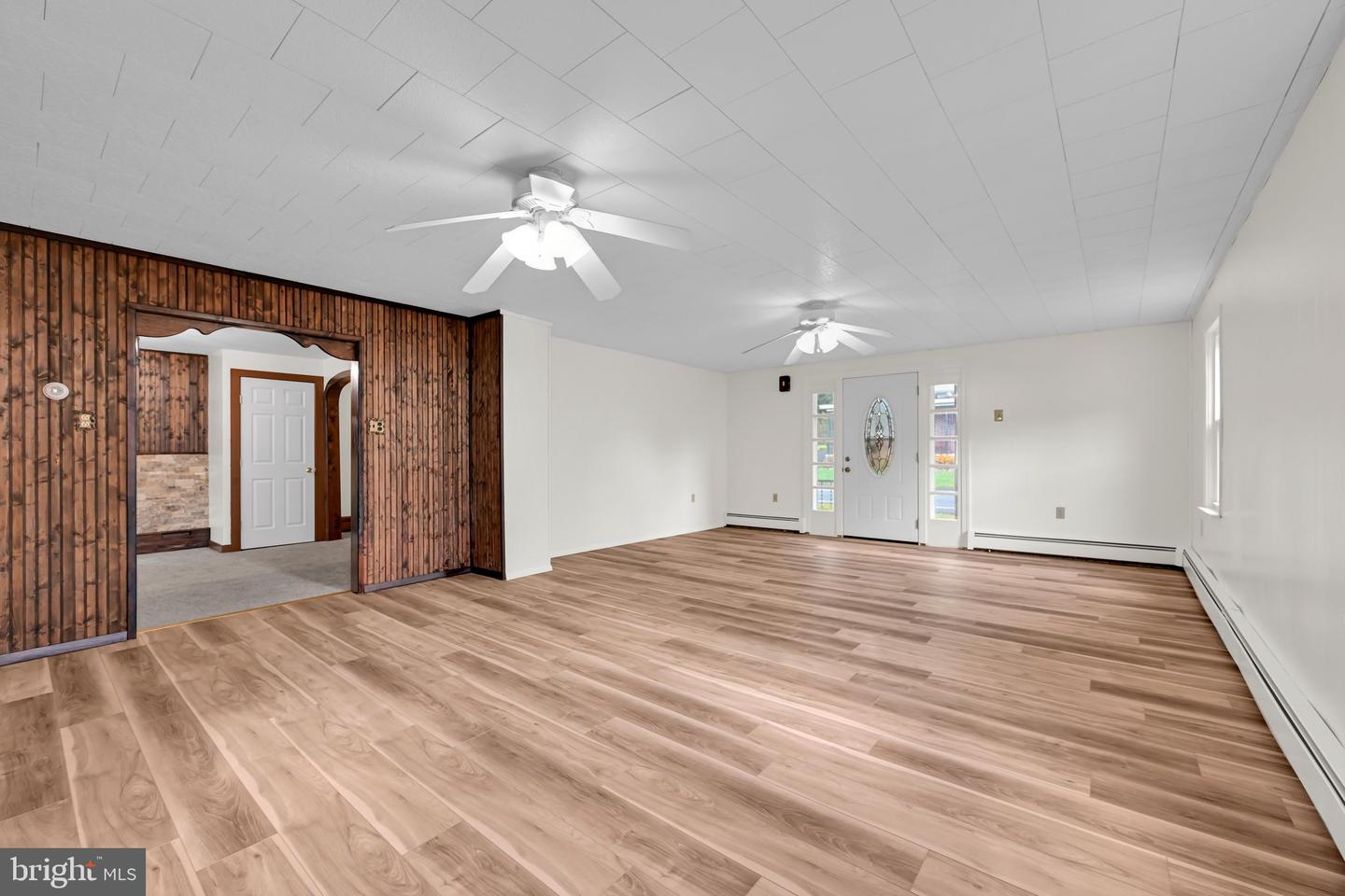 760 Forest Ln Property Photo 10