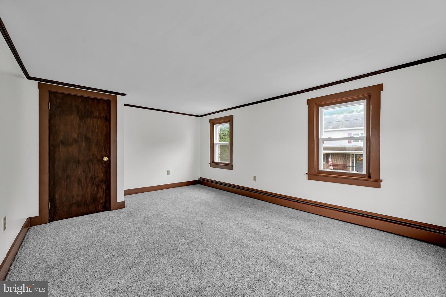 760 Forest Ln Property Photo 22