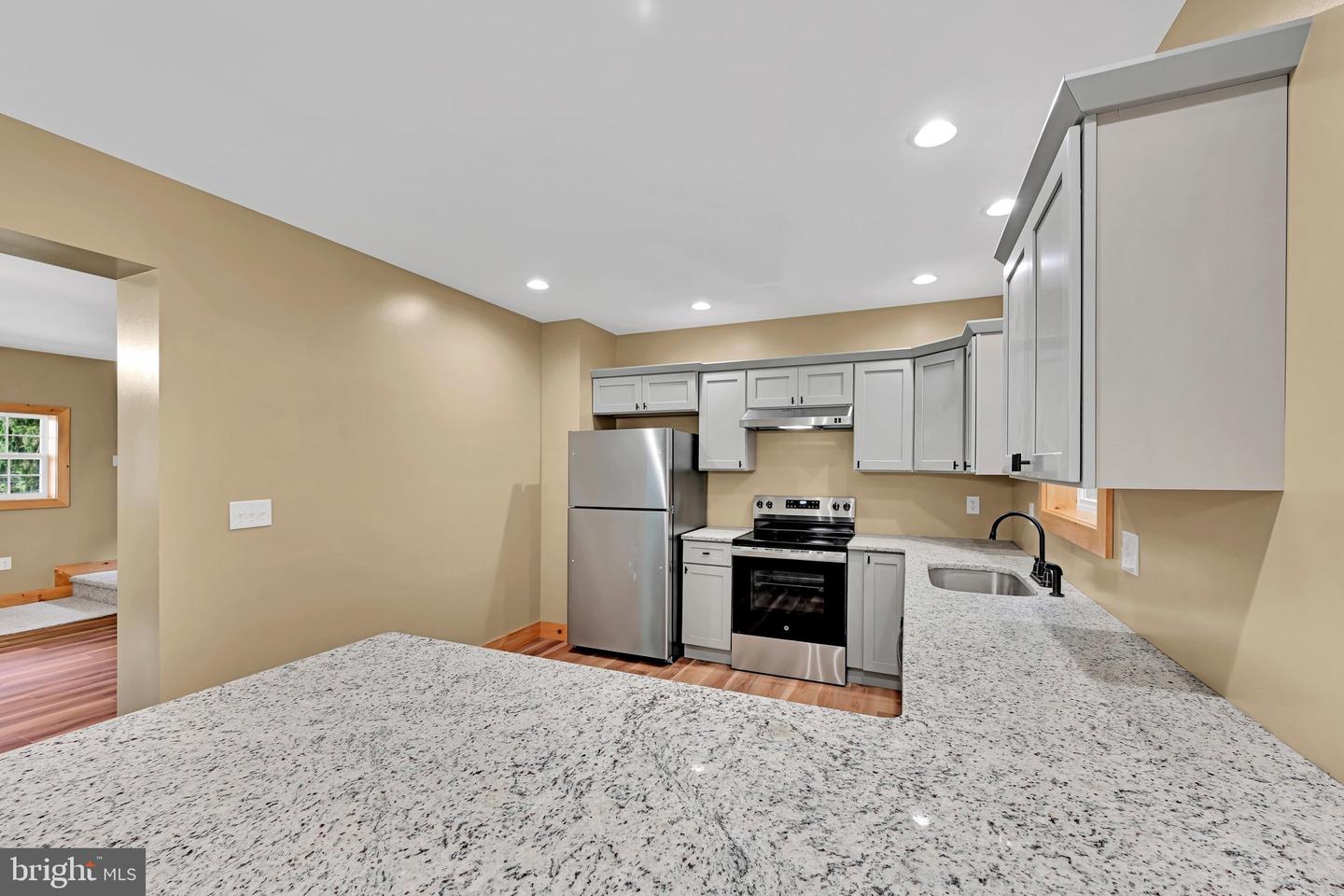 481 Hazle St Property Photo 15