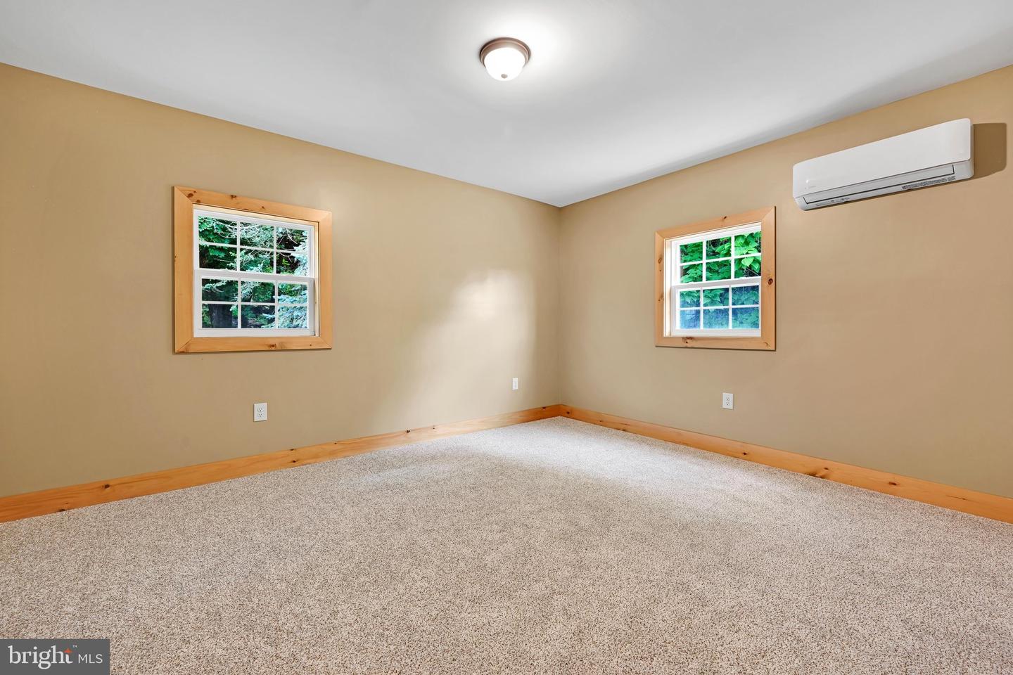 481 Hazle St Property Photo 23