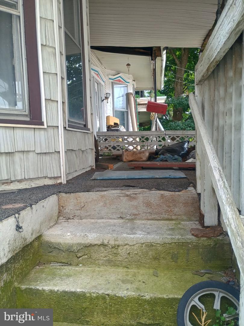 427 E Norwegian St Property Photo 14