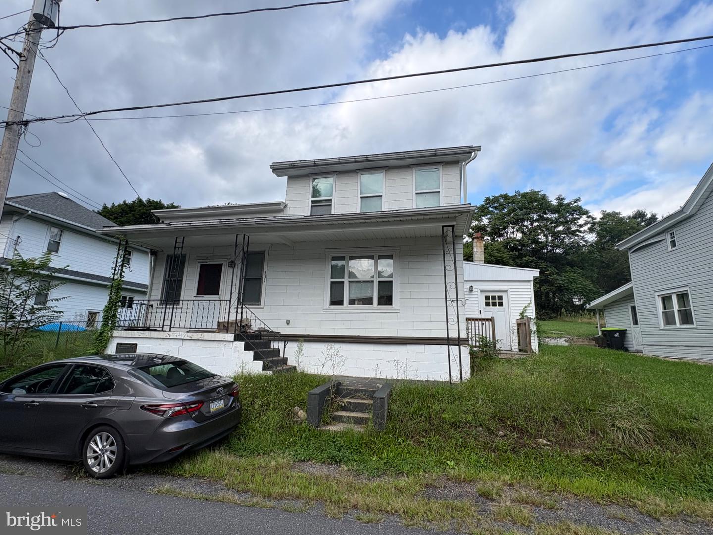 331 MAIN ST