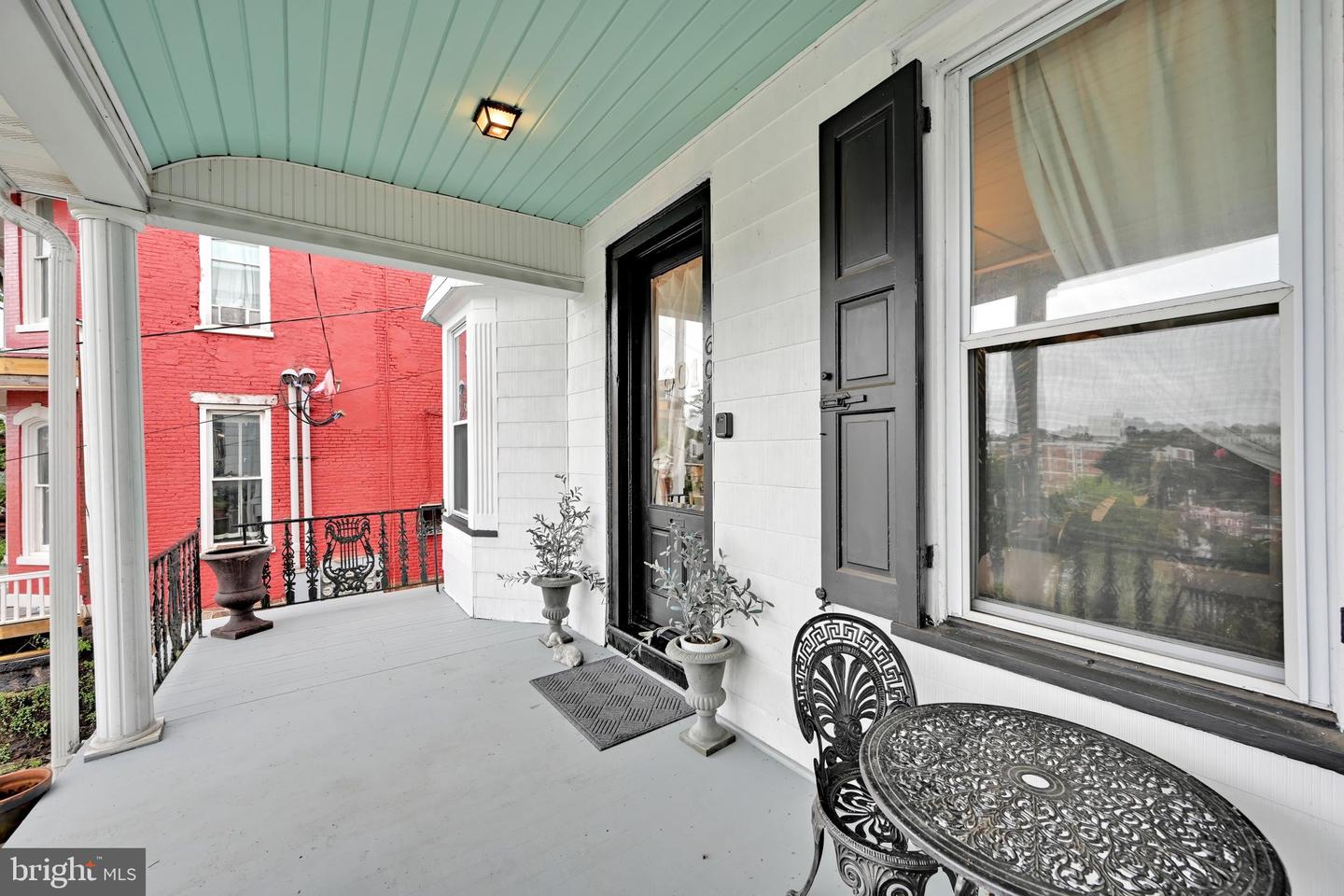 601-603 Mahantongo St Property Photo 16