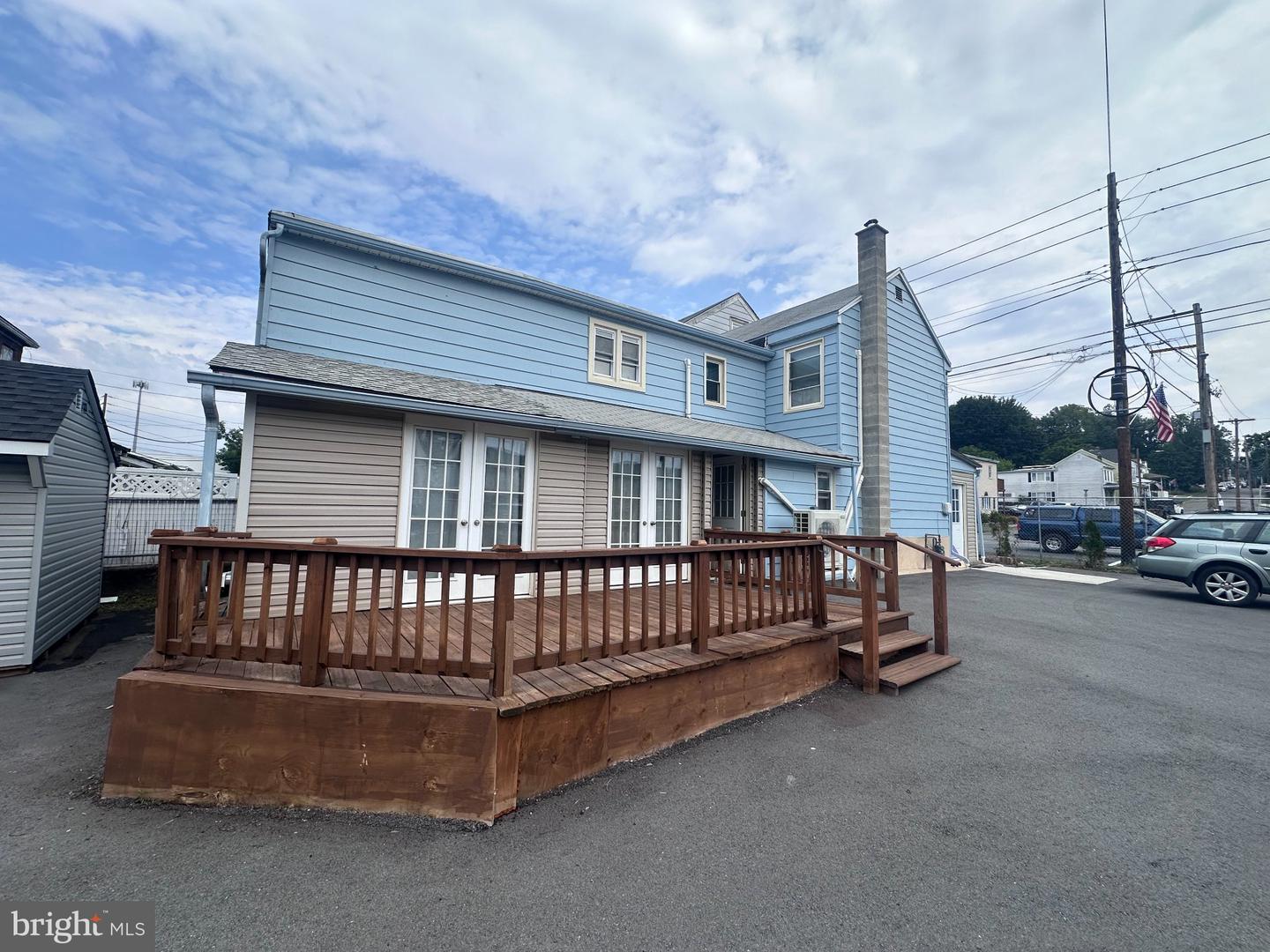 103 Market St Property Photo 1