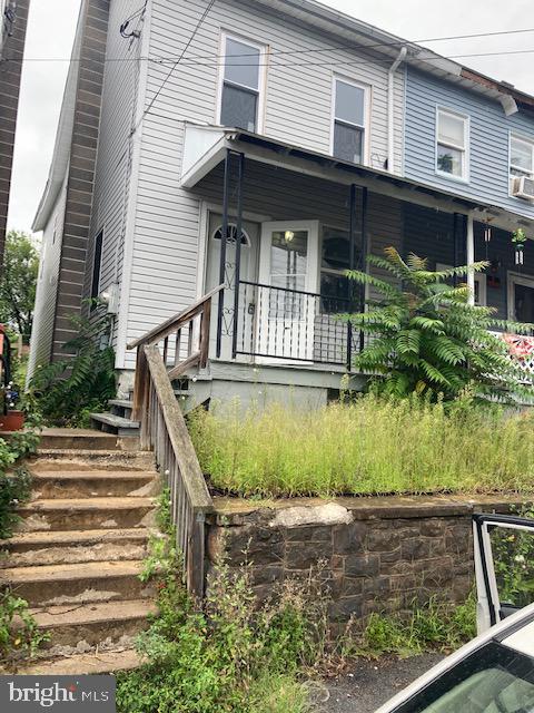 132 Orchard St Property Photo 1