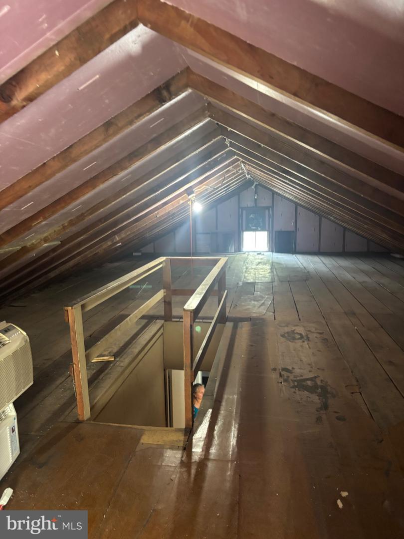 298 Plane E Property Photo 14