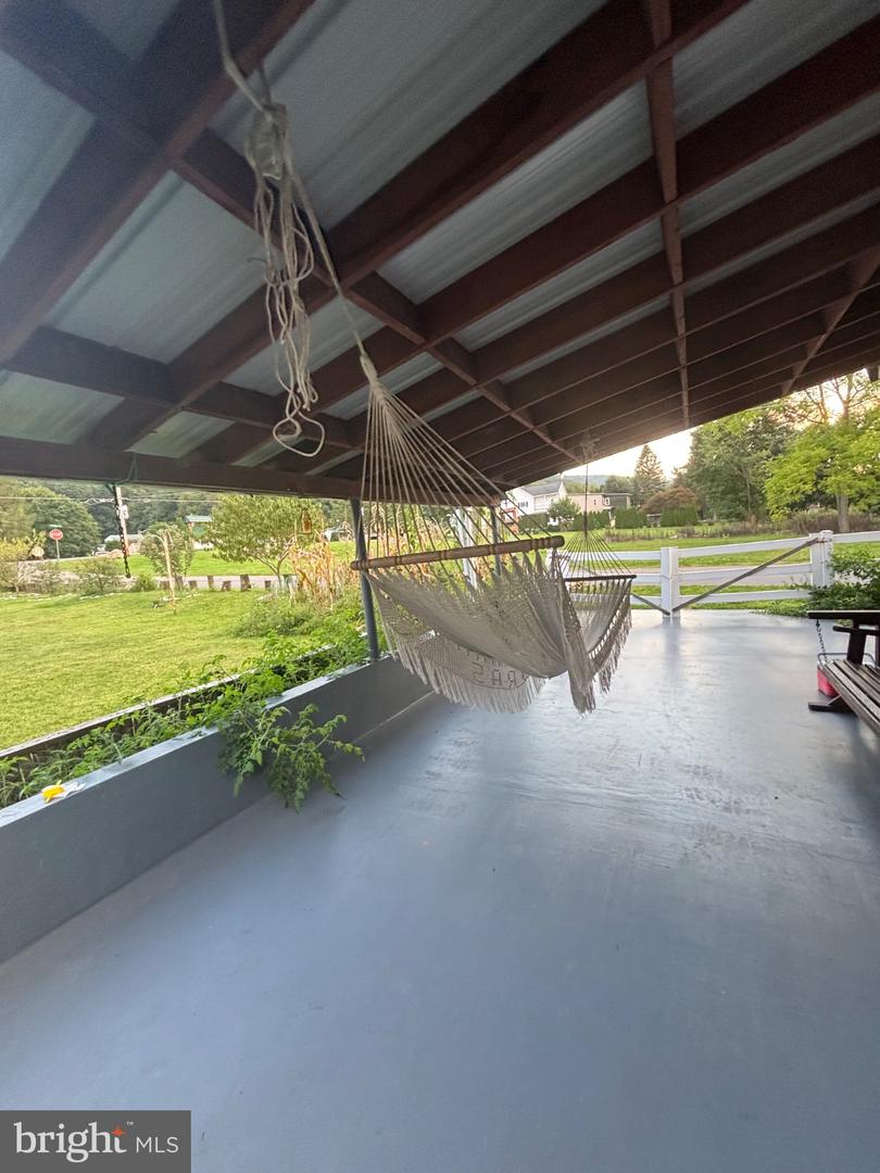 298 Plane E Property Photo 15