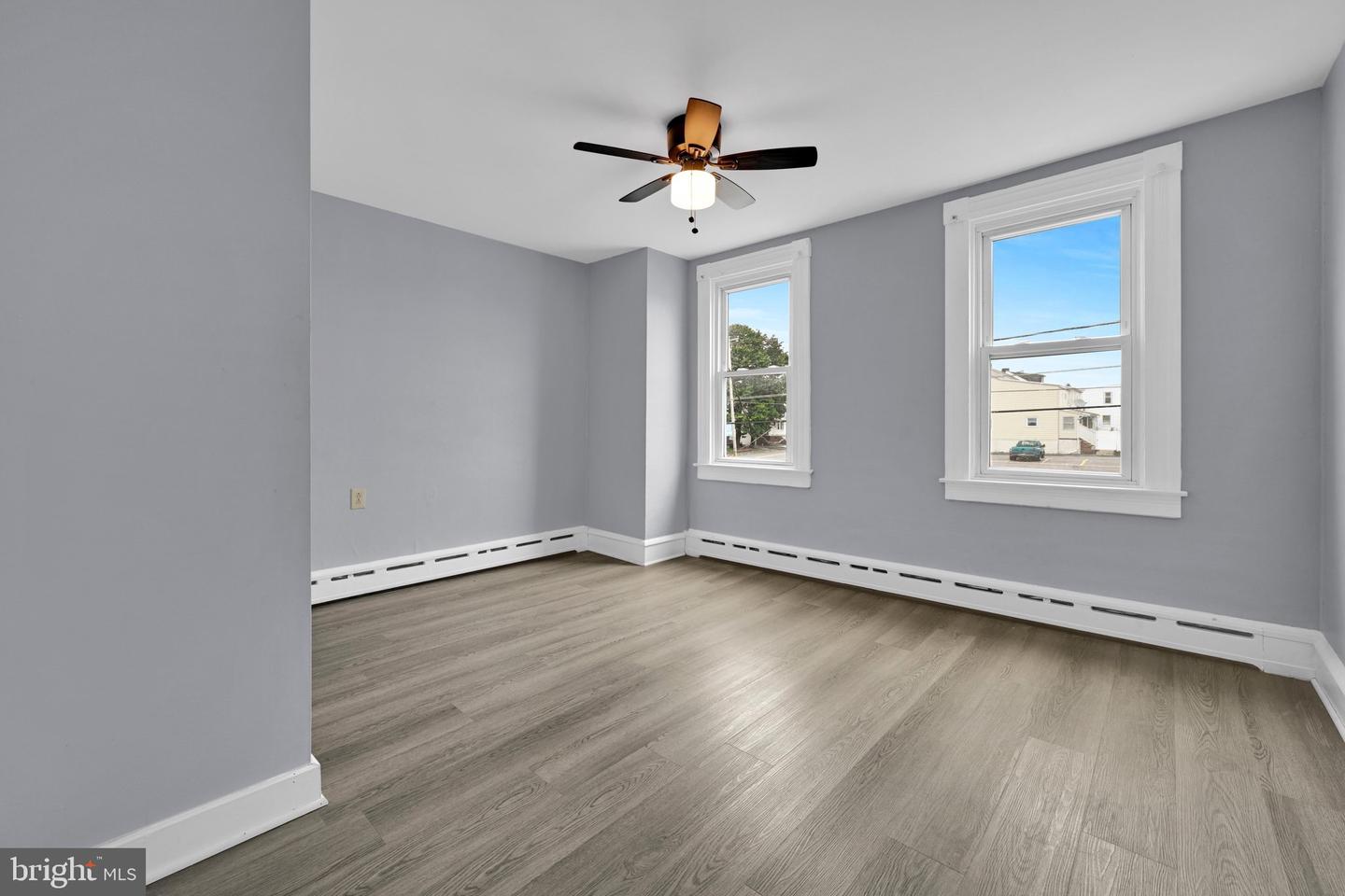 108 S South Fourth St Property Photo 19