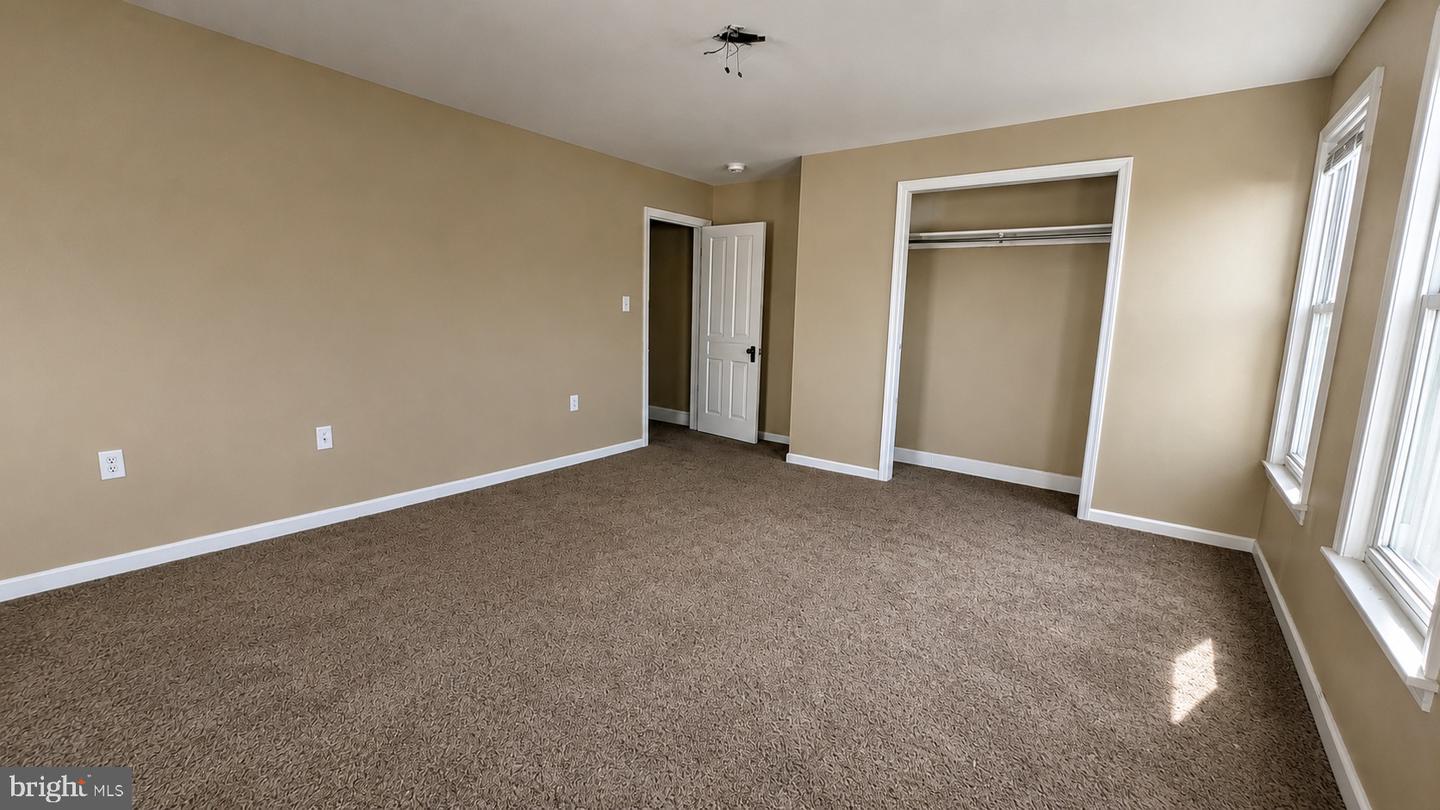 501 Lytle St Property Photo 9