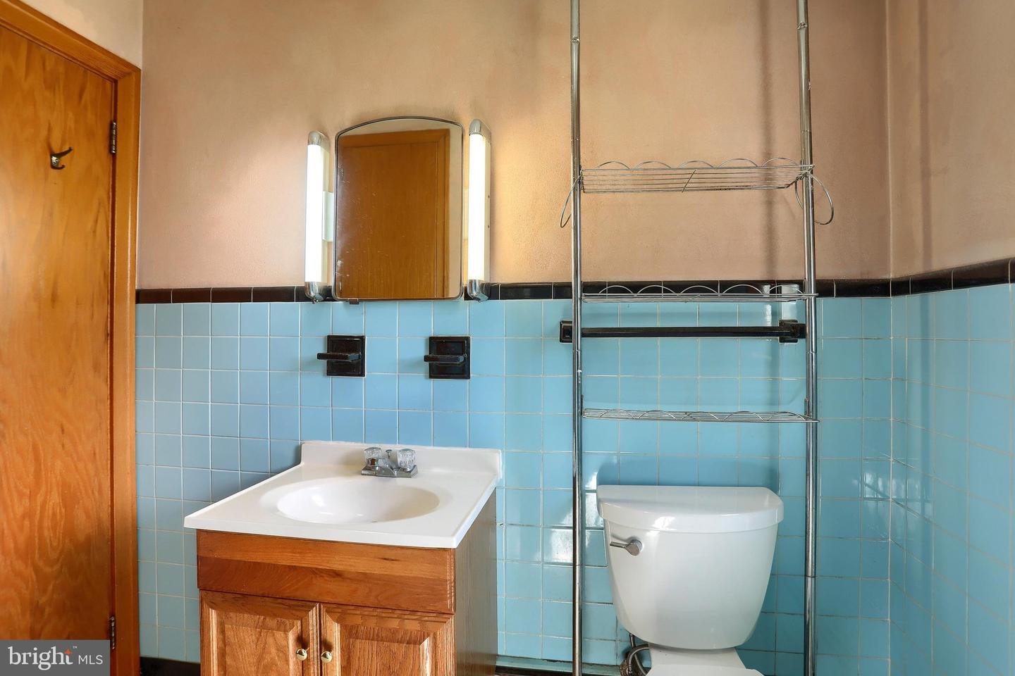 1647 Ridge Rd Property Photo 14