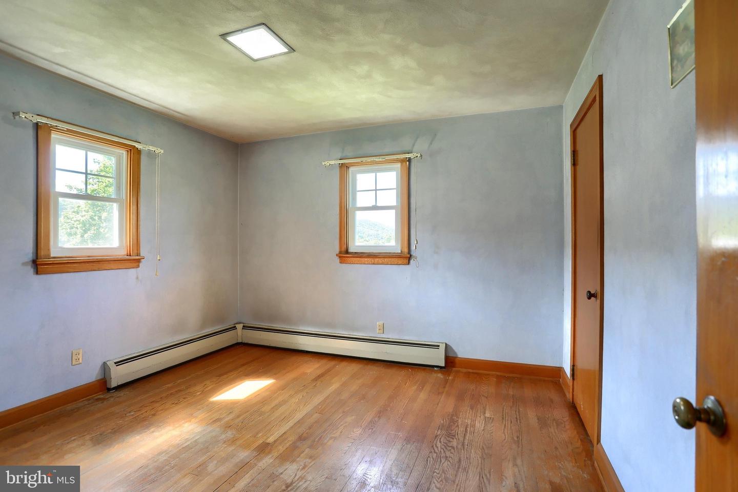 1647 Ridge Rd Property Photo 16