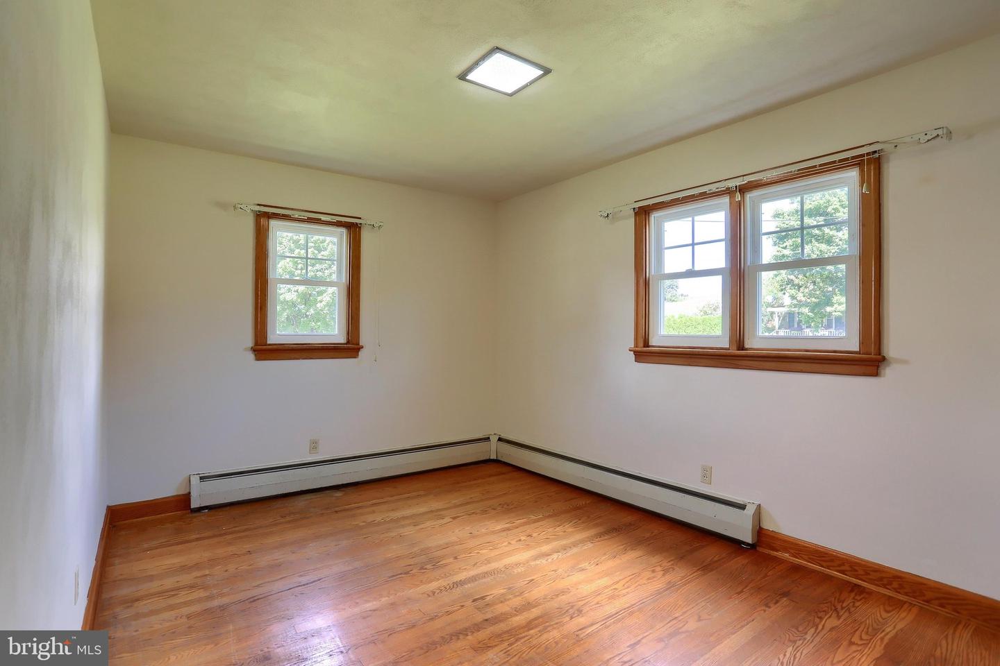 1647 Ridge Rd Property Photo 19