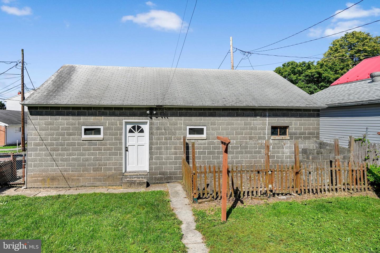 130 S Warren St Property Photo 24