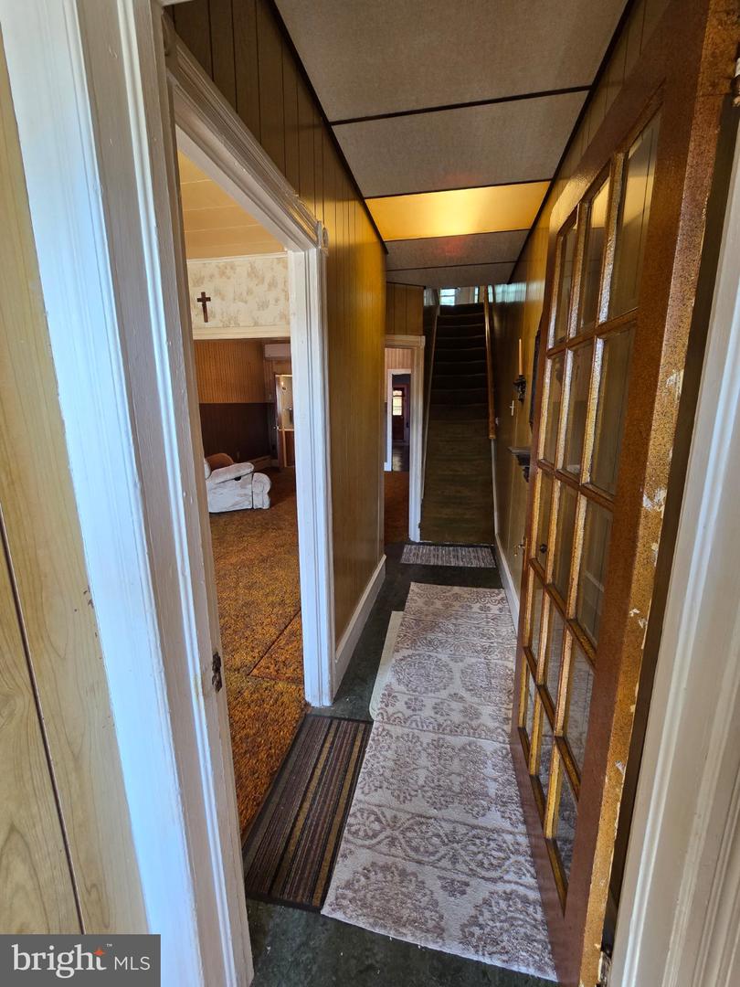 44 W Wiggan St Property Photo 2