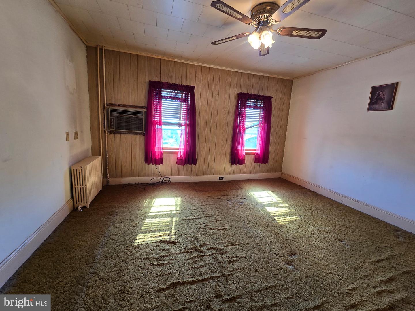 44 W Wiggan St Property Photo 9