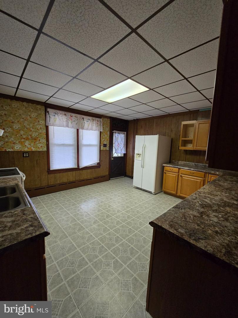 30 Main St Property Photo 4