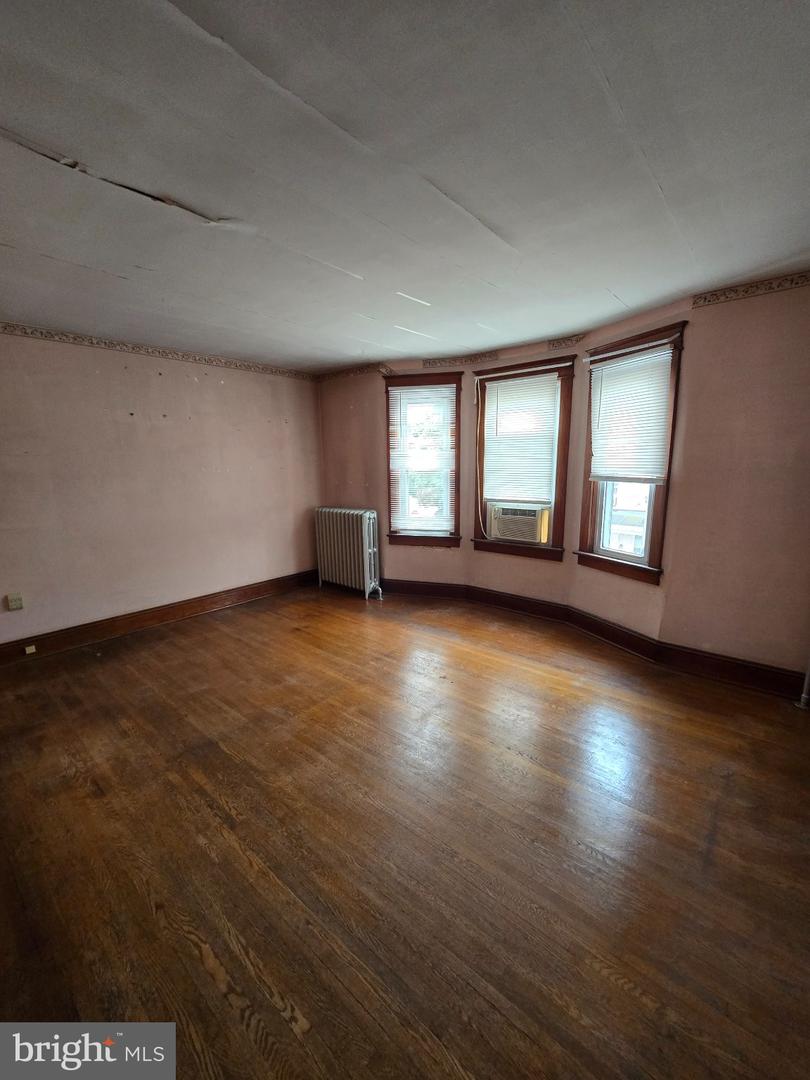 30 Main St Property Photo 10