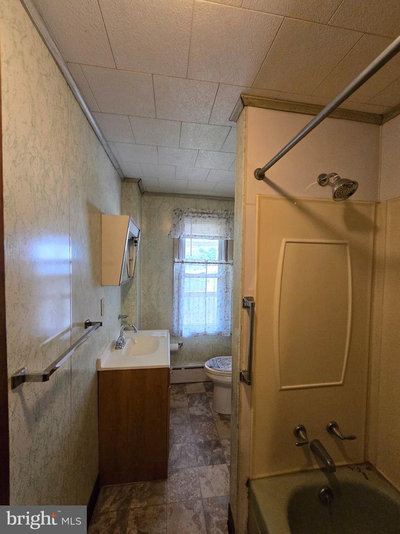 30 Main St Property Photo 12
