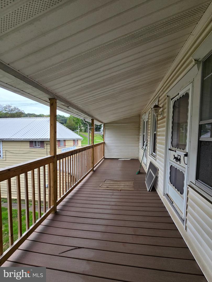 30 Main St Property Photo 15