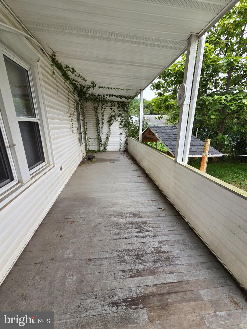 30 Main St Property Photo 17