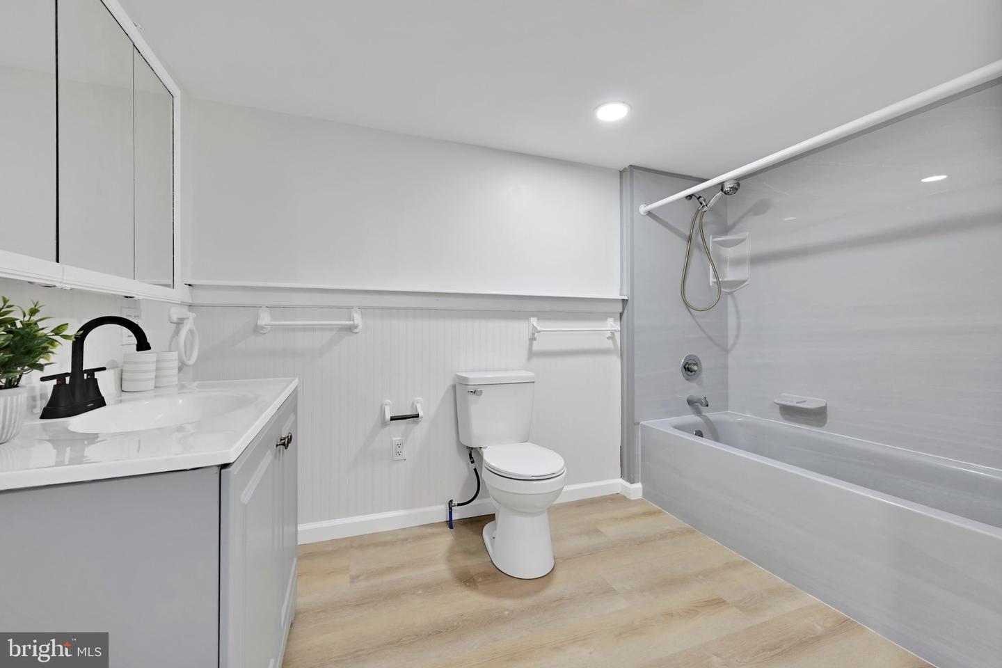3085 Main St Property Photo 17