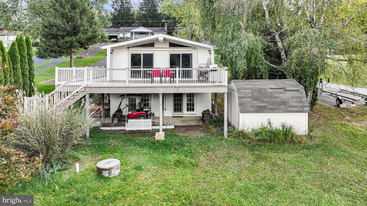 452 Wynonah Dr Property Photo 3
