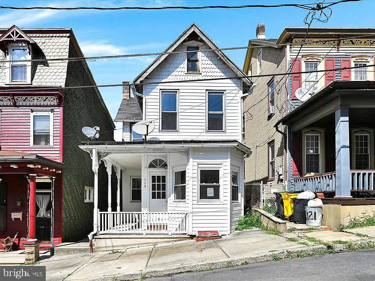 119 HIGH ST Property Photo 1
