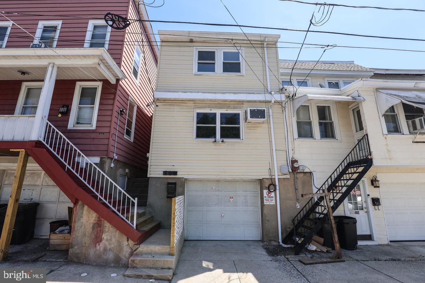 804 WATER ST Property Photo 1