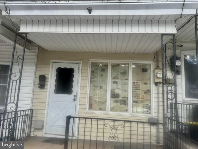 415 W Mahanoy St Property Photo 3