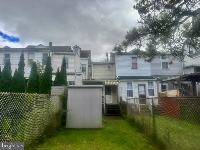 415 W Mahanoy St Property Photo 4